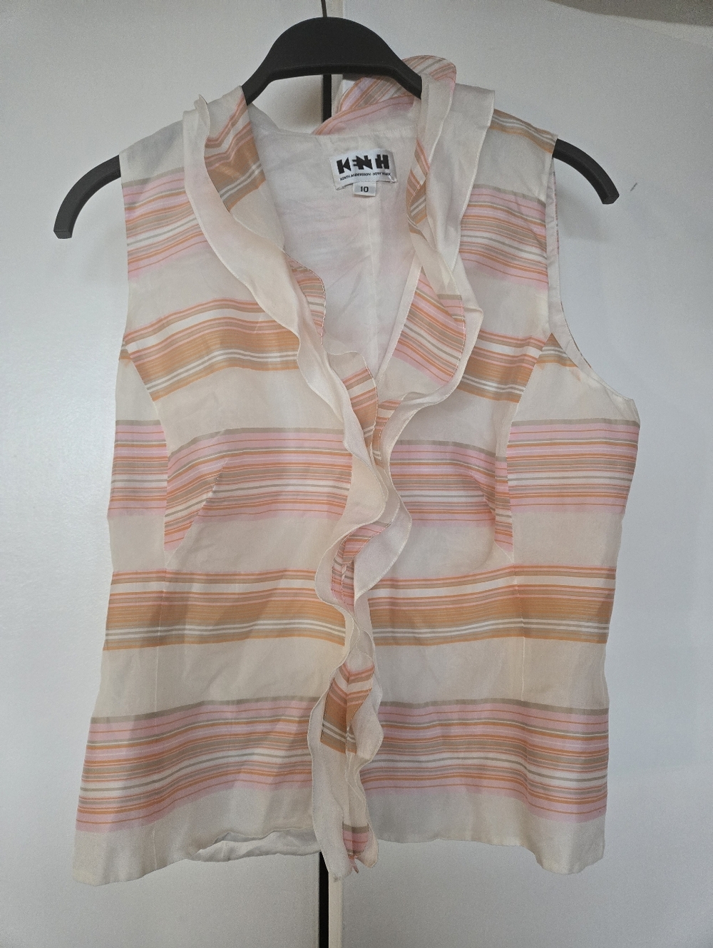 Gorgeus Ruffled Top Two Layers Of  100% Silk Size 10